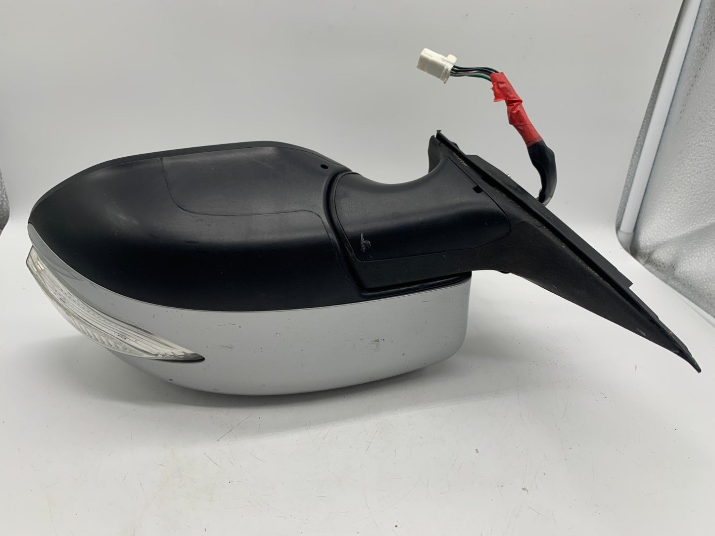 2013-2018 Nissan Altima Sdn Driver Side View Power Door Mirror Silver D01B05003