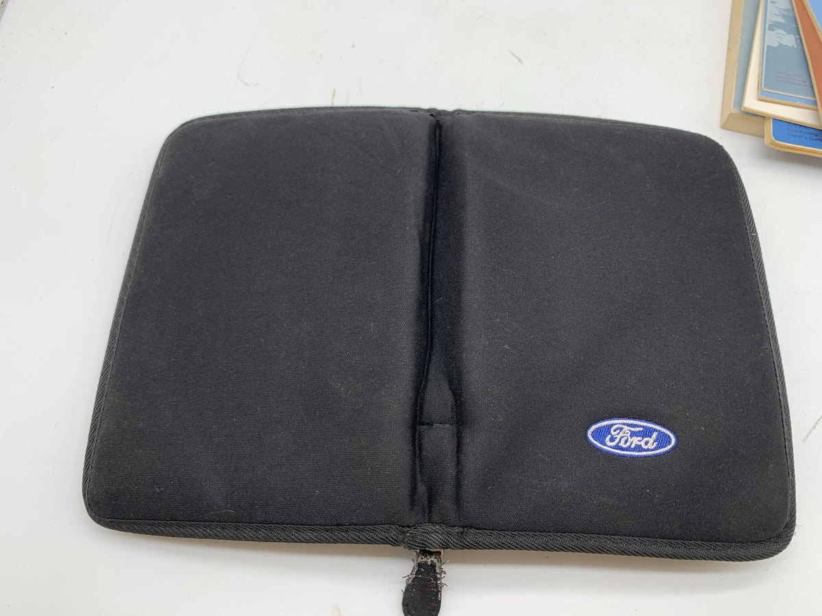 2008 Ford Expedition Owners Manual Set with Case OEM R01B18020