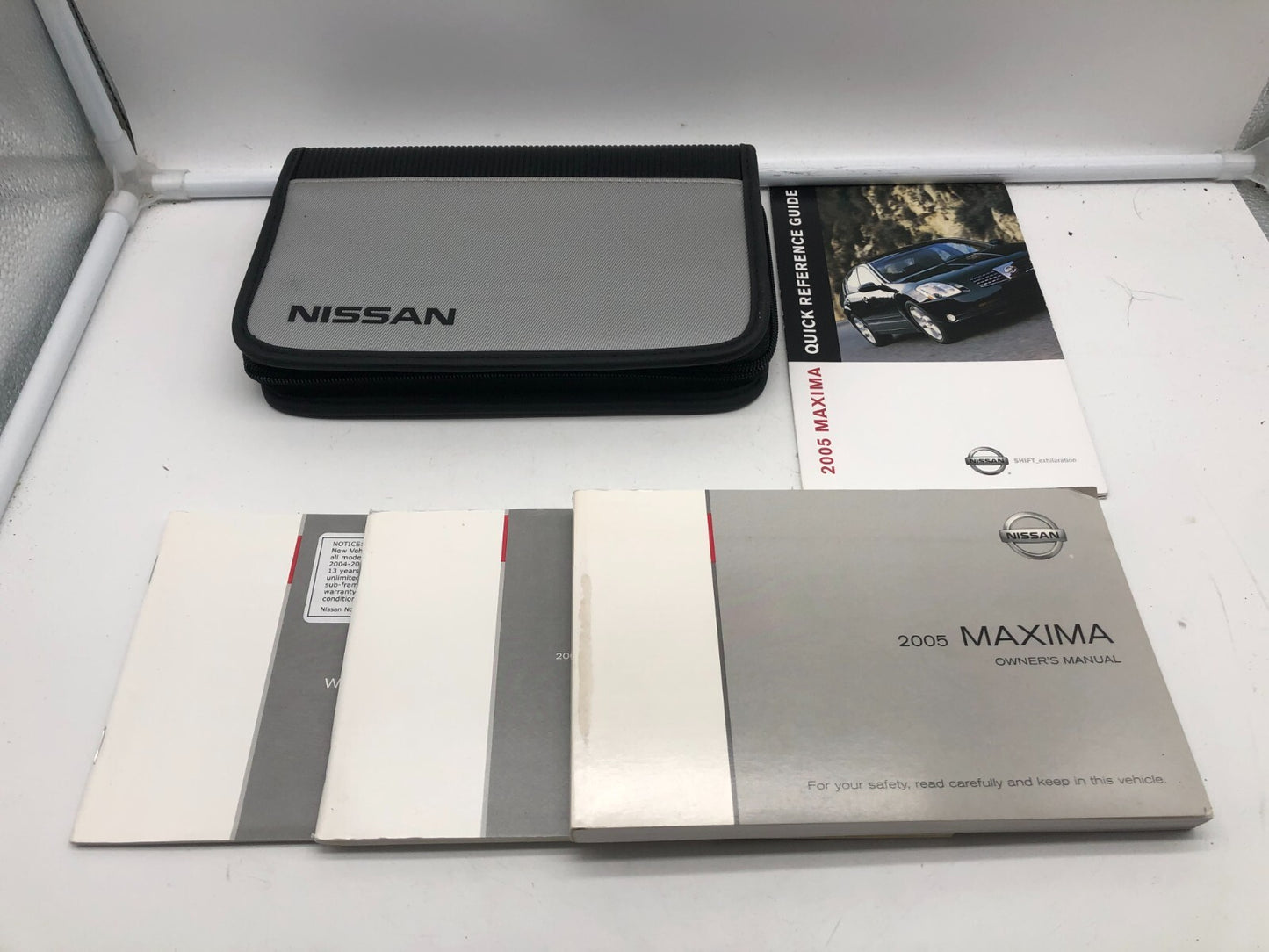 2005 Nissan Maxima Owners Manual Set with Case OEM B03B43002