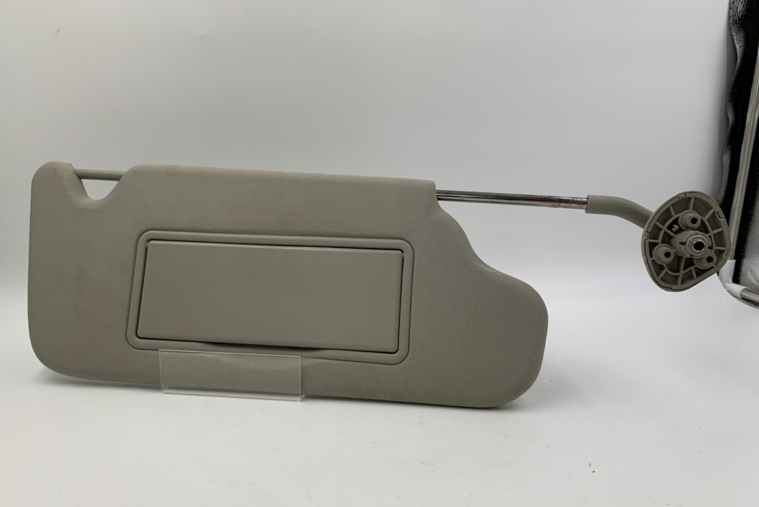 2006-2016 Chevrolet Impala Passenger Sun Visor Gray OEM C04B47005