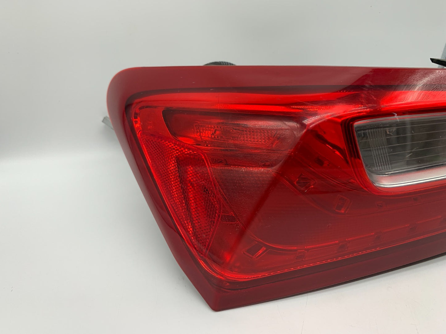 2016-2023 Chevrolet Malibu Driver Side Tail Light Taillight OEM C01B07010