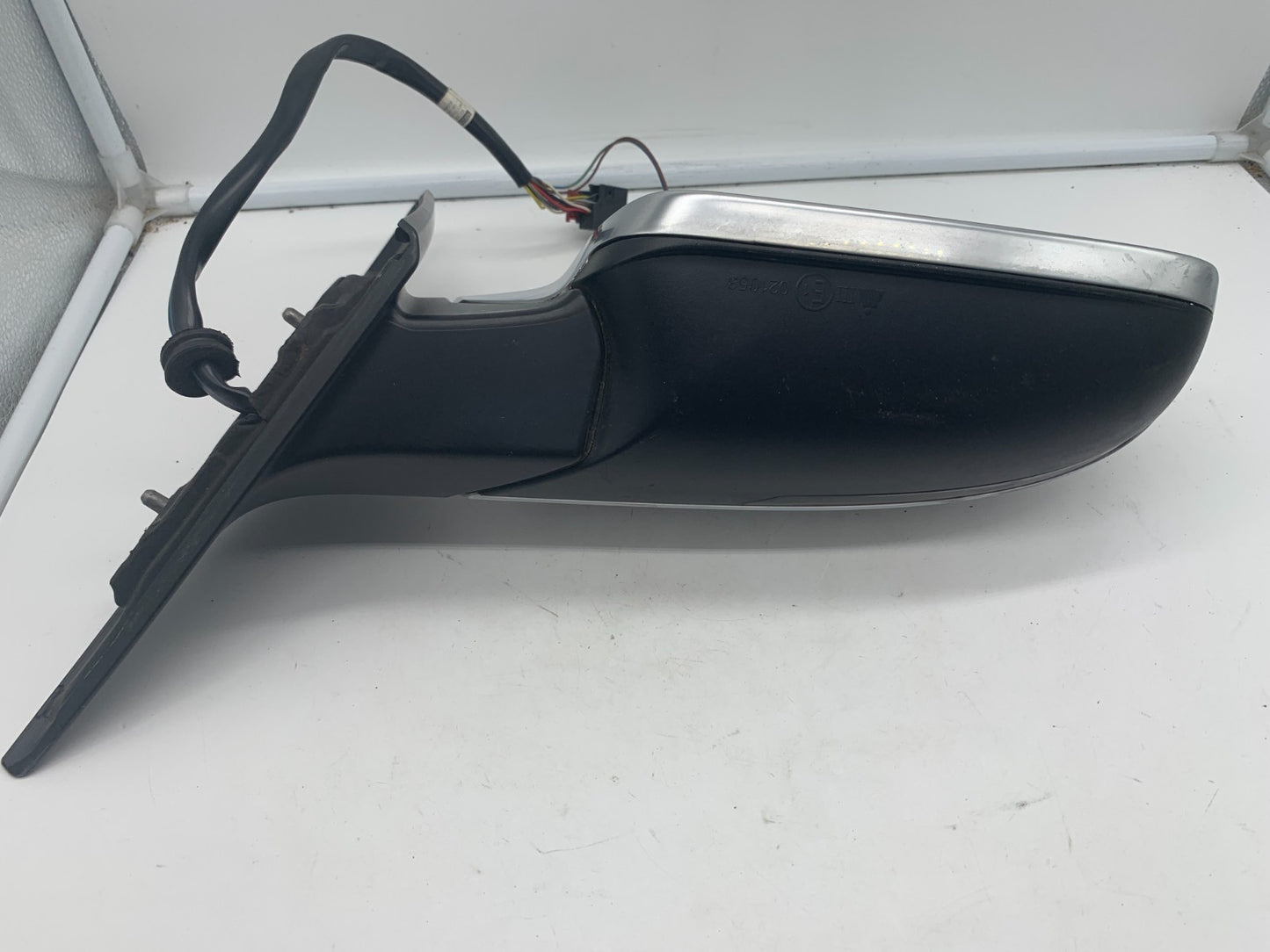 2009-2014 Audi S5 Passenger Side View Power Door Mirror Silver OEM