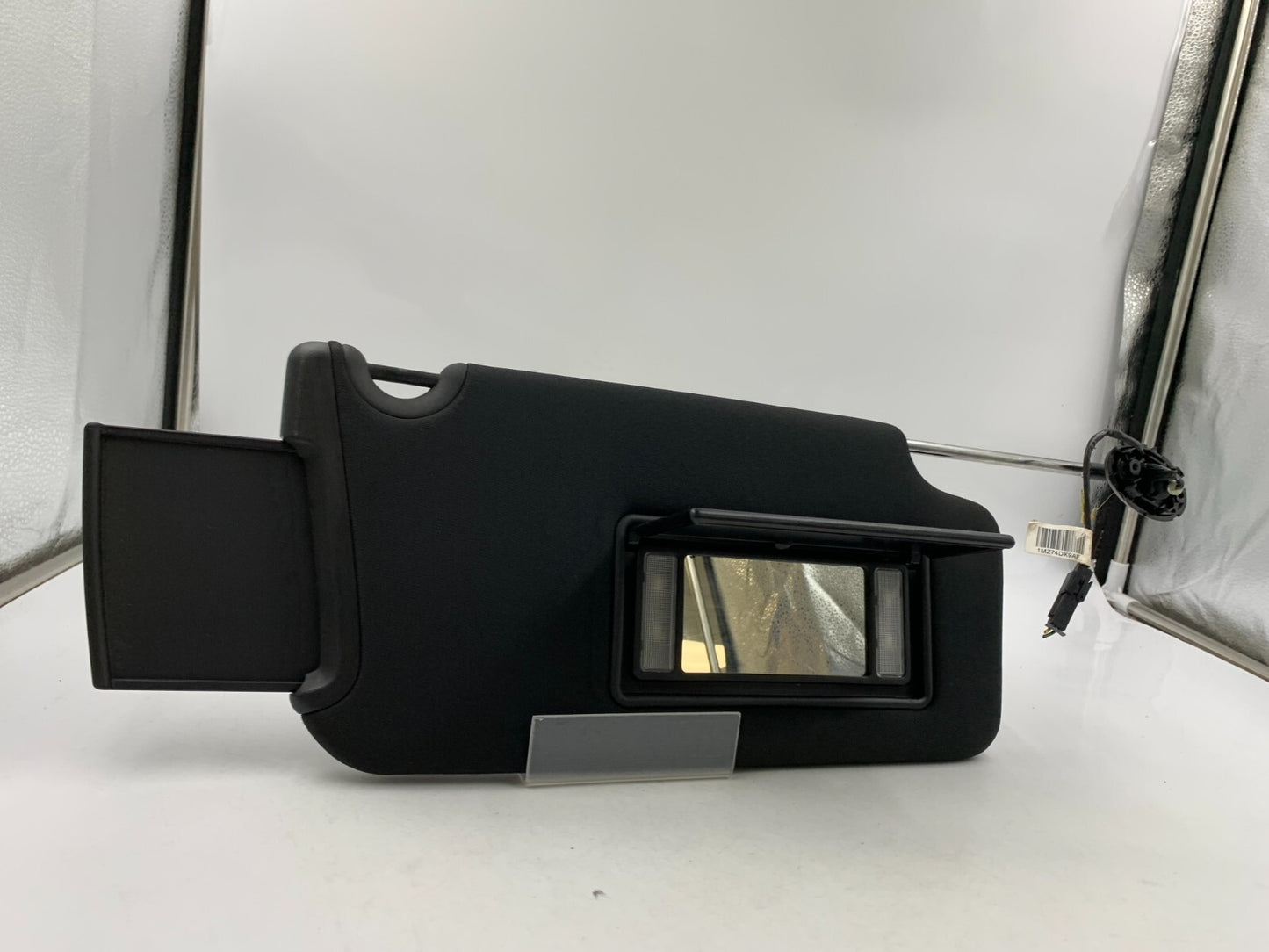 2012 Chrysler 300 Passenger Sun Visor Black Illuminated OEM E03B39061