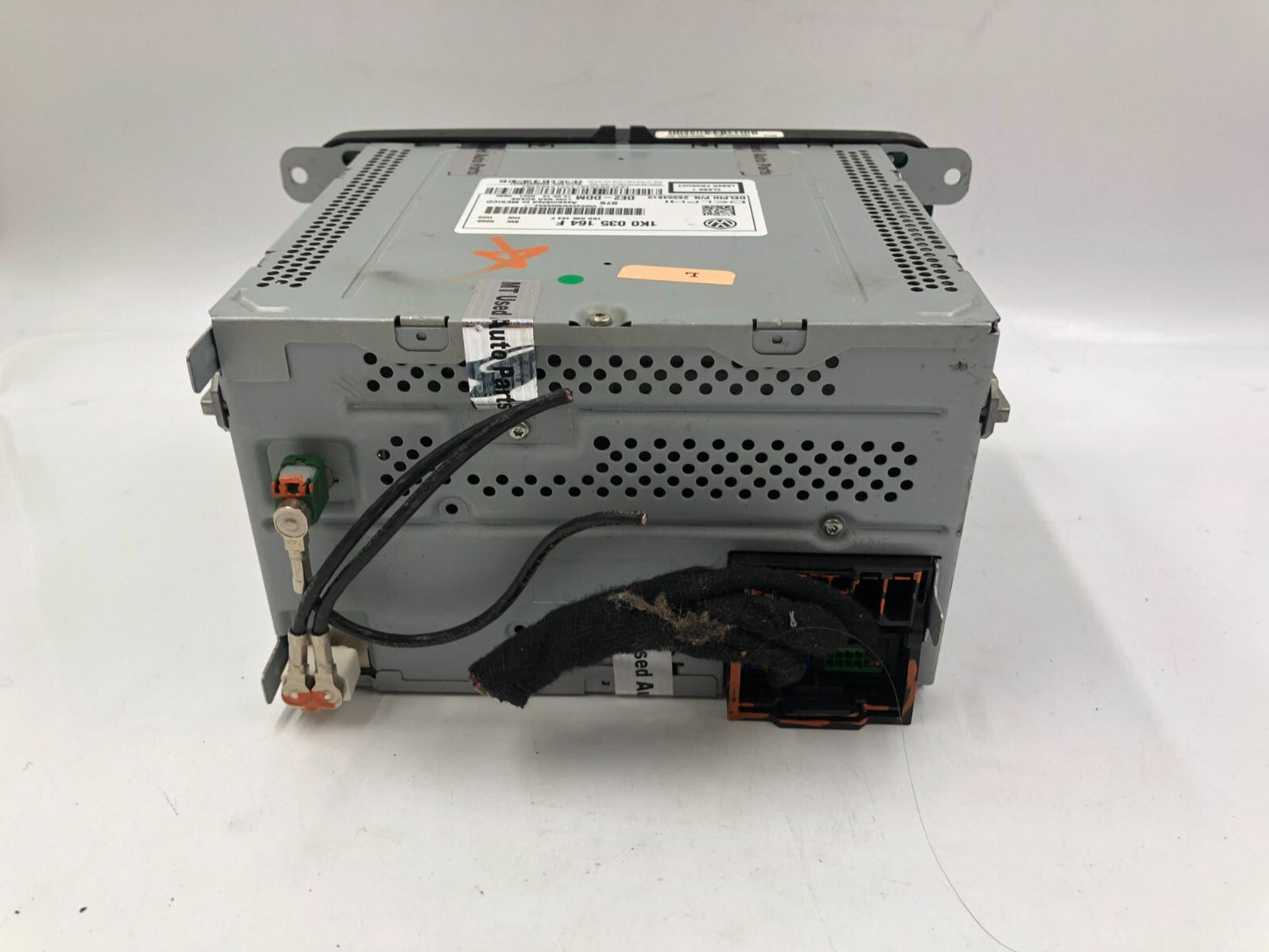2013-2015 Volkswagen Passat AM FM CD Player Radio Receiver OEM C02B5005