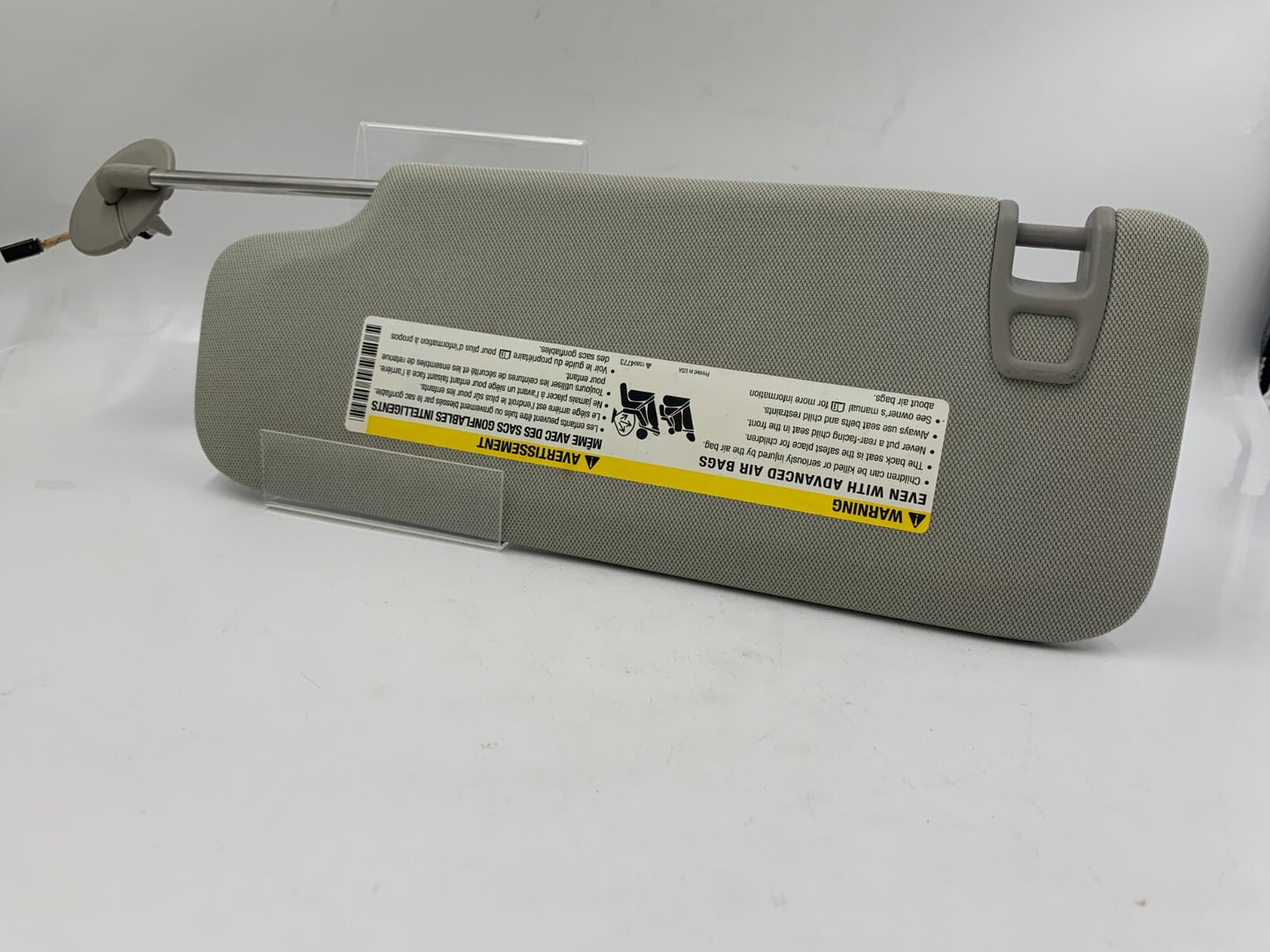 2013-2016 Chevrolet Malibu Passenger Sun Visor Gray Illuminated OEM C04B32028