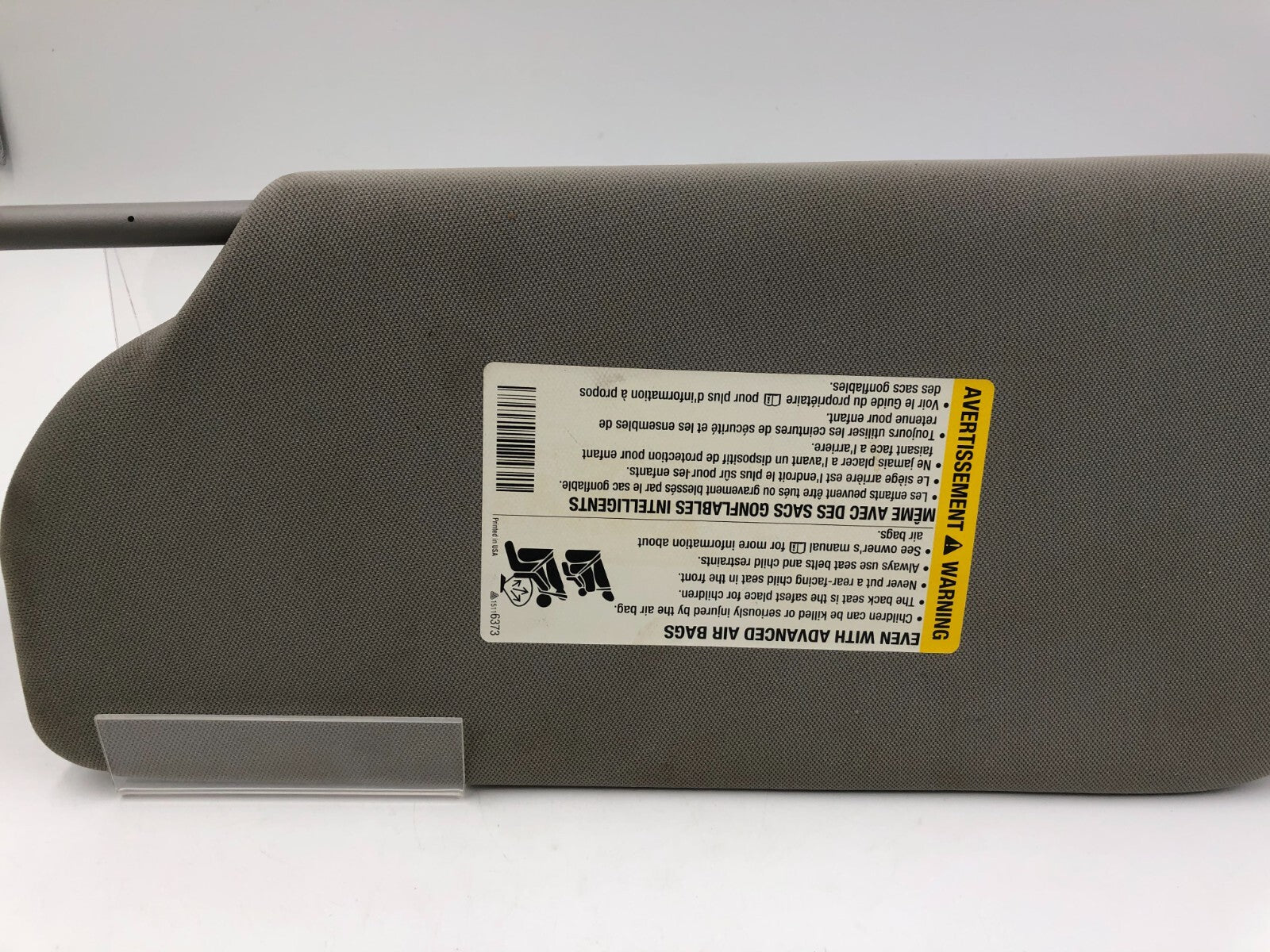 2005-2009 Chevrolet Uplander Passenger Sun Visor Gray OEM C04B66002