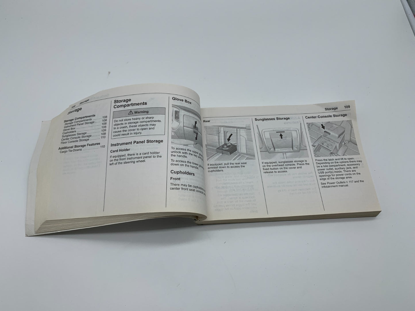 2017 GMC Sierra Owners Manual OEM C04B59023