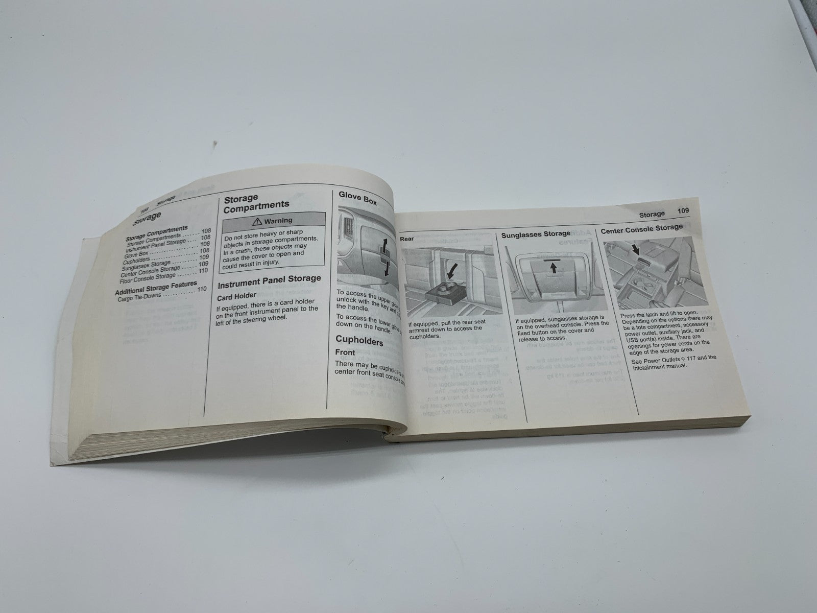 2017 GMC Sierra Owners Manual OEM C04B59023