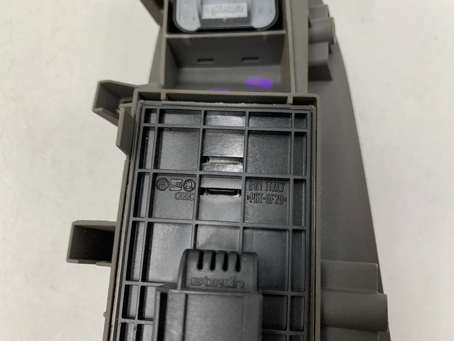 2002-2005 Audi A4 Master Power Window Switch OEM C03B09019