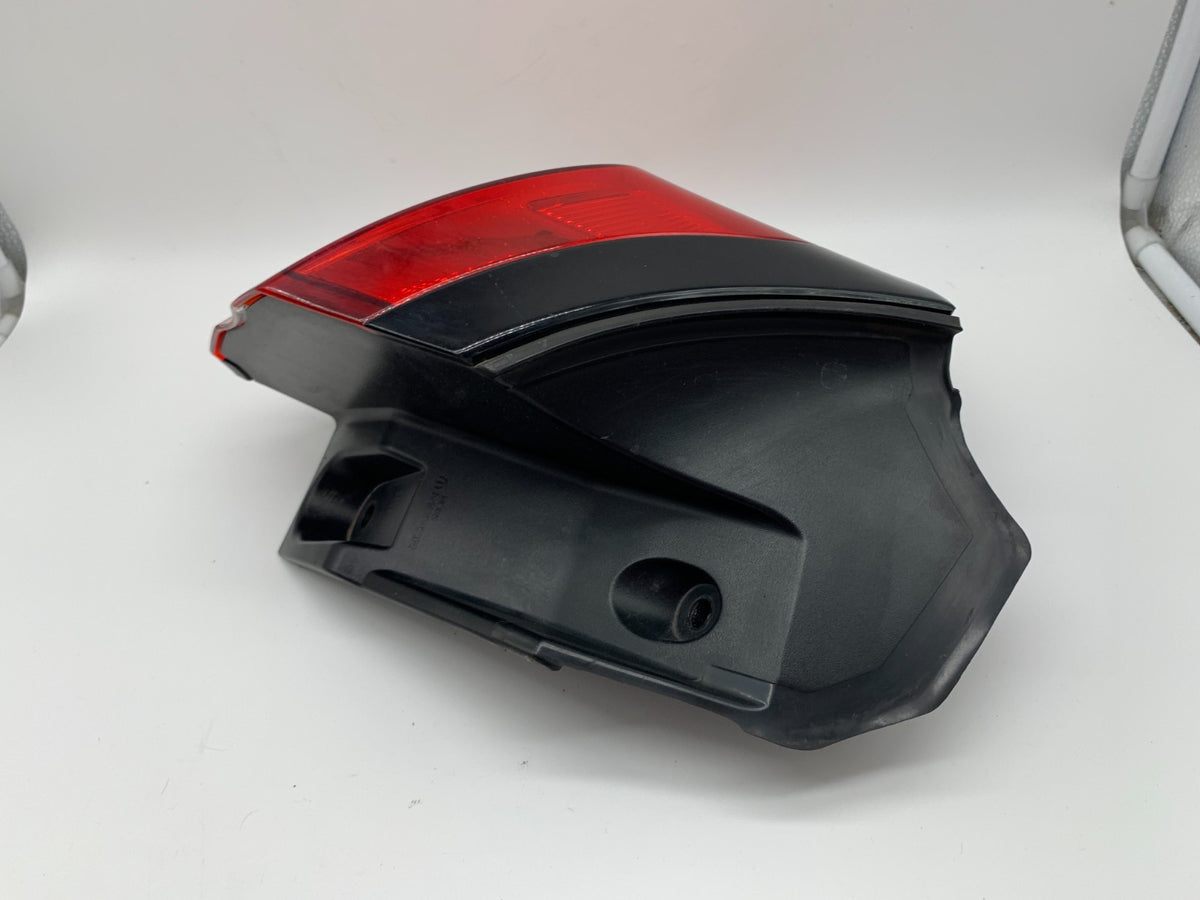 2014-2018 Jeep Cherokee Driver Side Tail Light Taillight OEM B03B53033