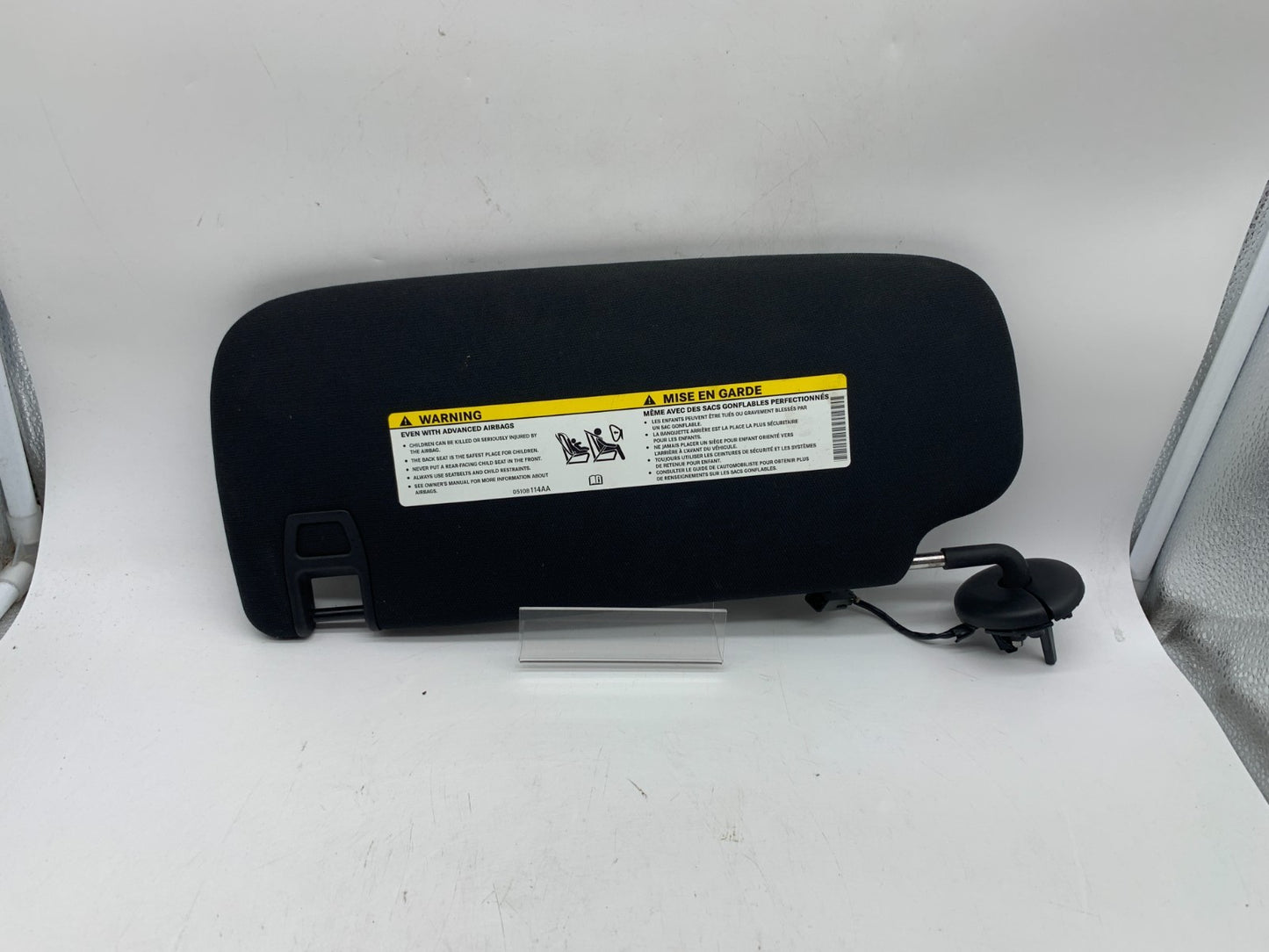 2014-2022 Jeep Grand Cherokee Passenger Sun Visor Black Illuminated C02B32032
