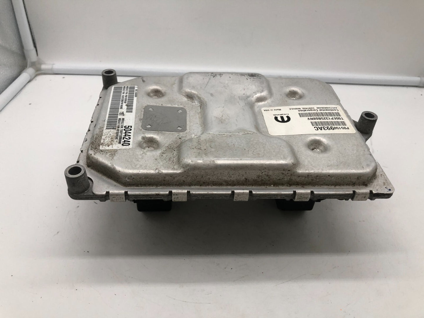 2015 Chrysler 200 Engine Control Module Unit ECU ECM OEM A04B42040