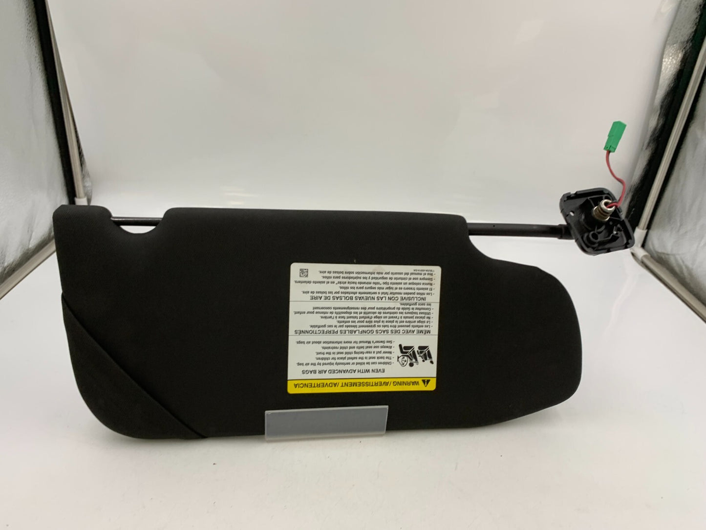 2013-2019 Ford Taurus Driver Sun Visor Sunvisor Illuminated Black OEM C01B02085