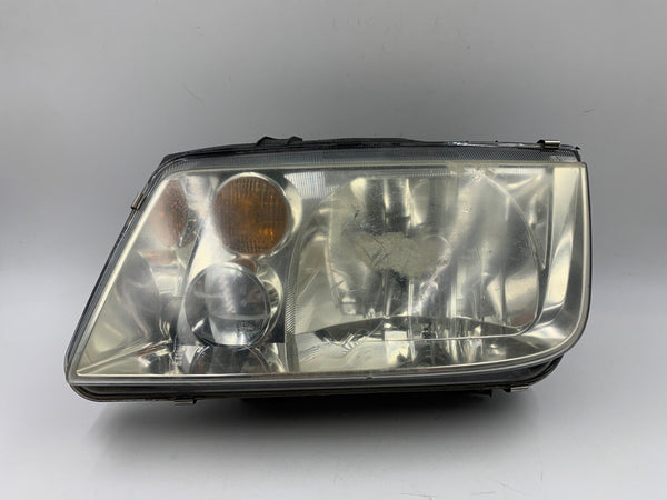 1999-2002 Volkswagen Jetta Driver Side Head Light Headlight Halogen M04B08001