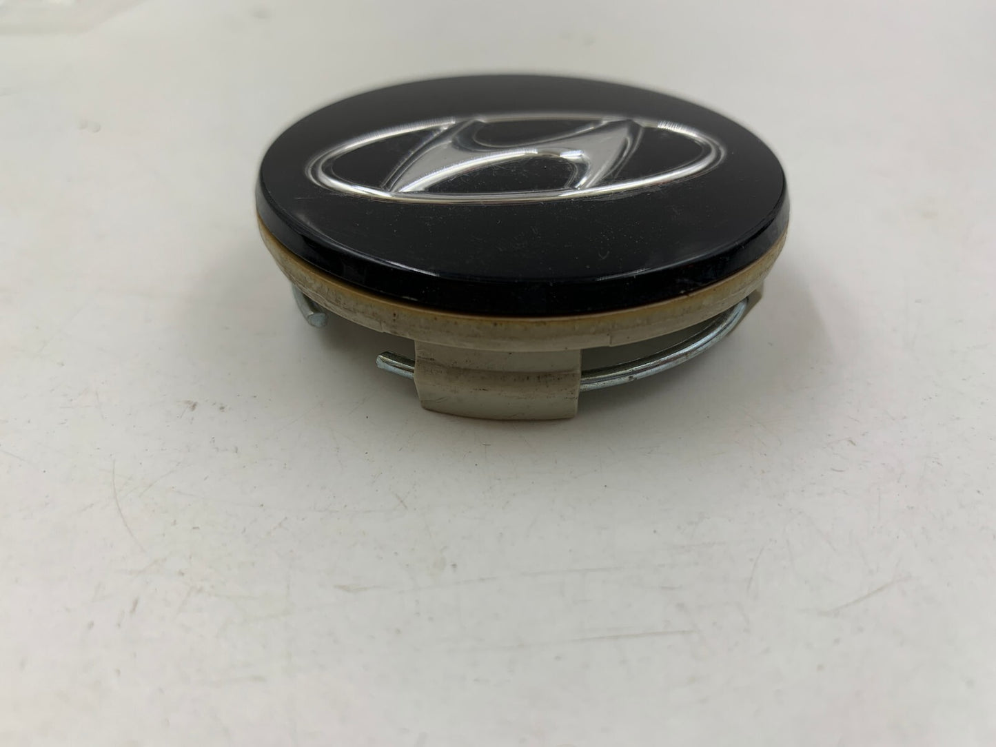 Hyundai Wheel Center Cap Set Black OEM D02B39030