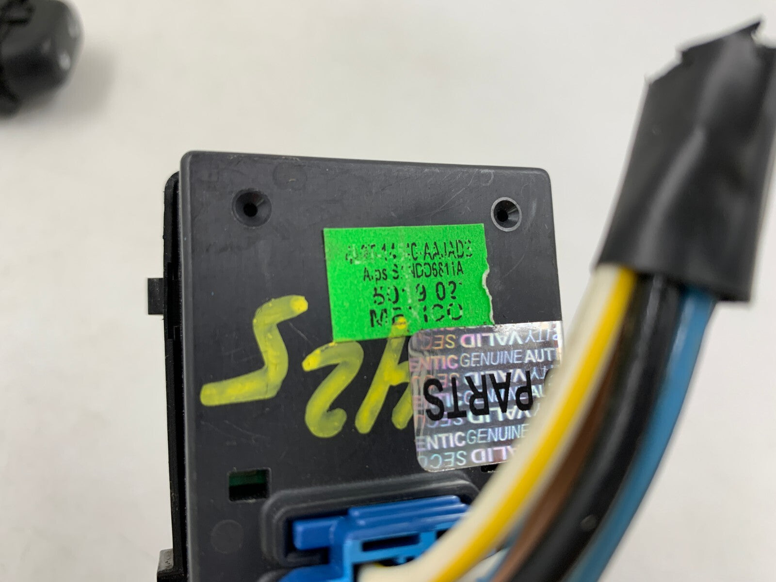 2005-2007 Mercury Mountaineer Master Power Window Switch OEM A03B49055