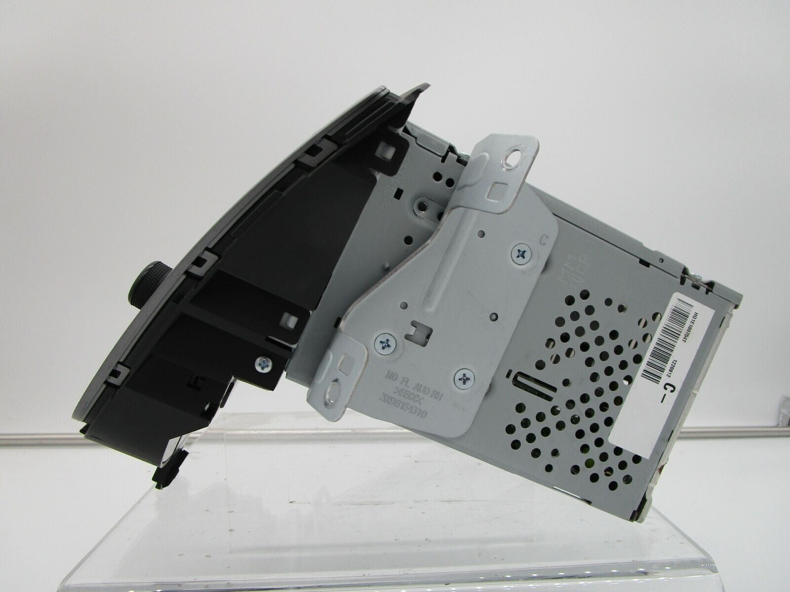 2014-2016 Hyundai Elantra AM FM CD Player Radio Receiver OEM C04B27021