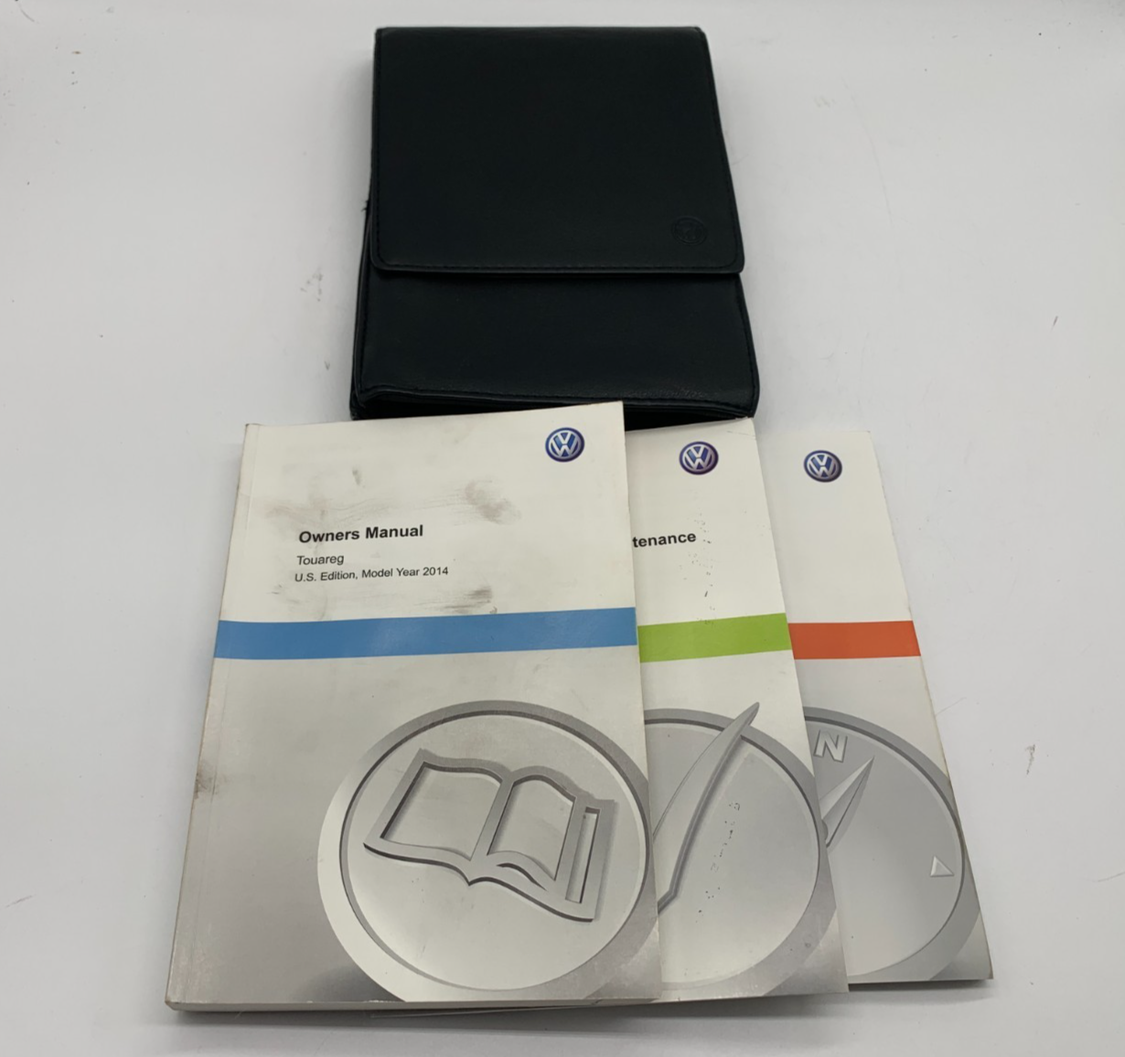 2014 Volkswagen Touareg Owners Manual Set with Case OEM C02B21030