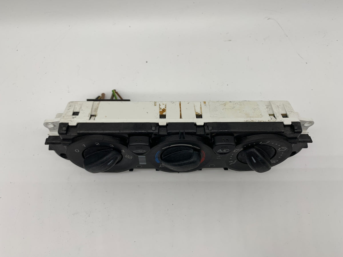 2015-2019 Ford Transit 150 250 350 AC Heater Climate Control Unit OEM B02B10034