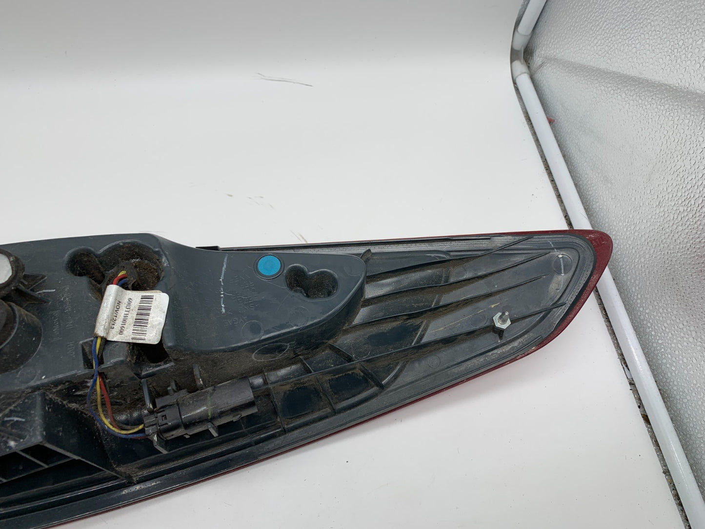 2013-2016 Ford Fusion Driver Side Tail Light Taillight OEM C02B33001