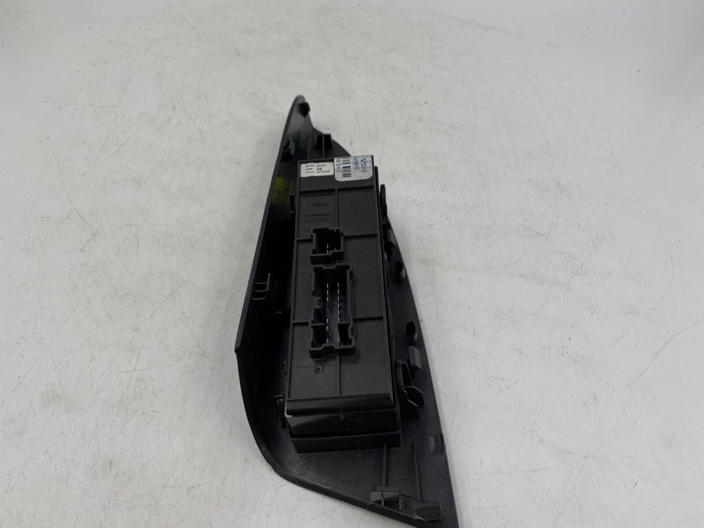 2013-2019 Nissan Sentra Master Power Window Switch OEM B02B04045