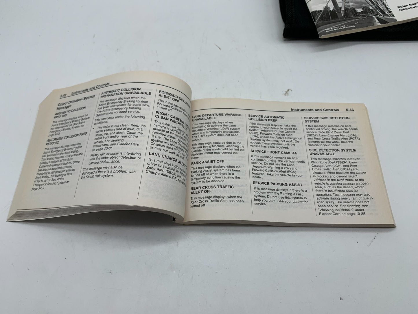 2015 Buick Regal Owners Manual Set with Case OEM B01B24010