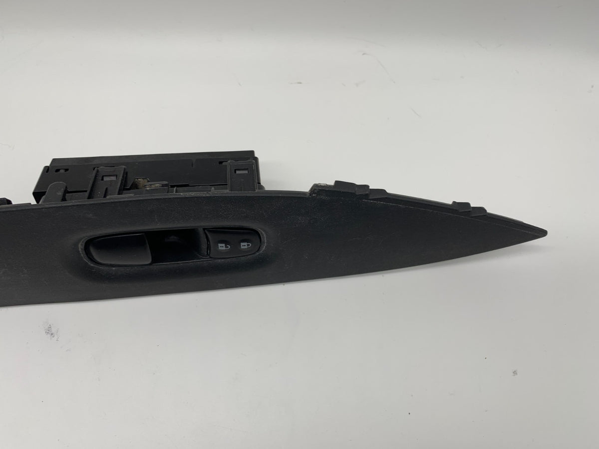 2014-2020 Nissan Rogue Passenger Right Window Switch OEM C02B30059