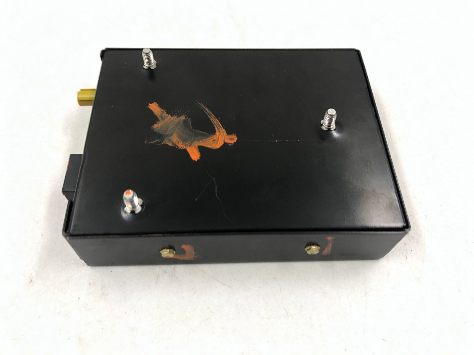 2005-2007 Chrysler Town & Country Radio Satellite Receiver OEM D02B42050