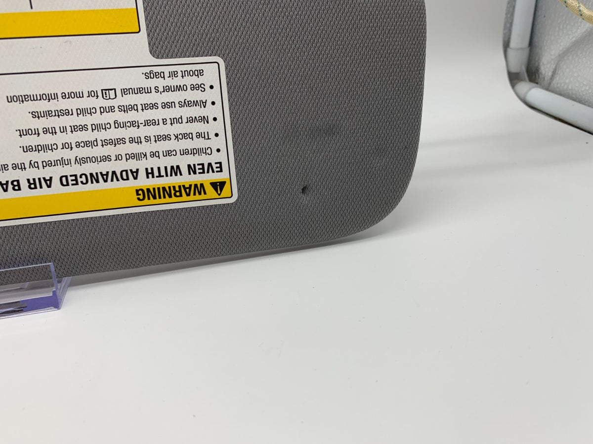 2021-2023 Chevrolet Trailblazer Driver Sun Visor Gray OEM B03B17012