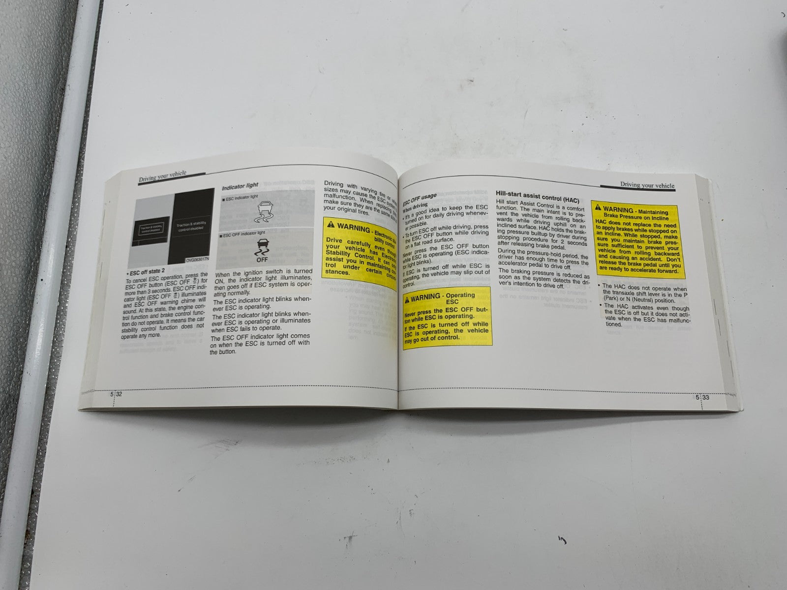 2015 Kia Cadenza Owners Manual Set with Case OEM B02B40047