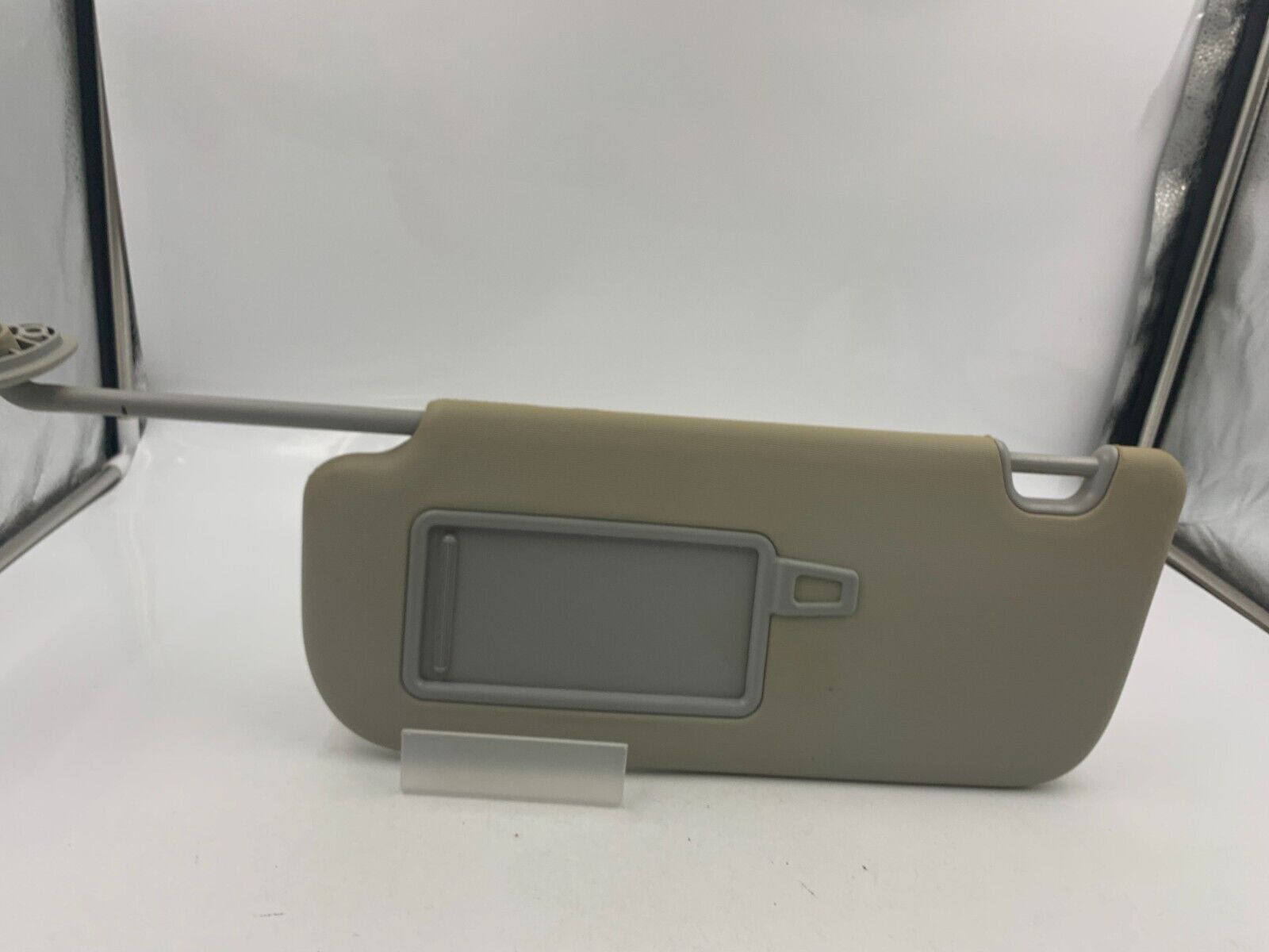 2014-2019 Kia Soul Driver Sun Visor Gray Illuminated OEM B03B52088