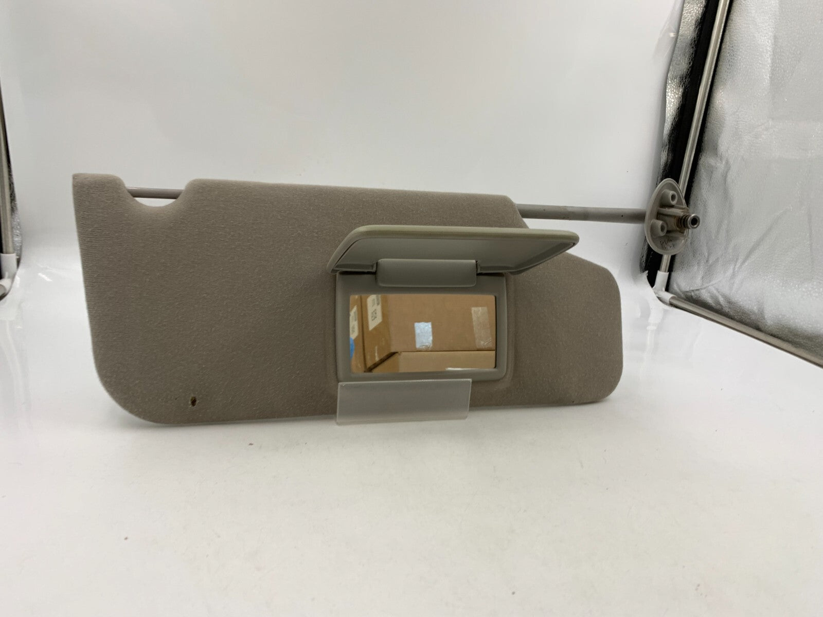 2004 Ford Taurus Passenger Sun Visor Gray OEM B01B67003