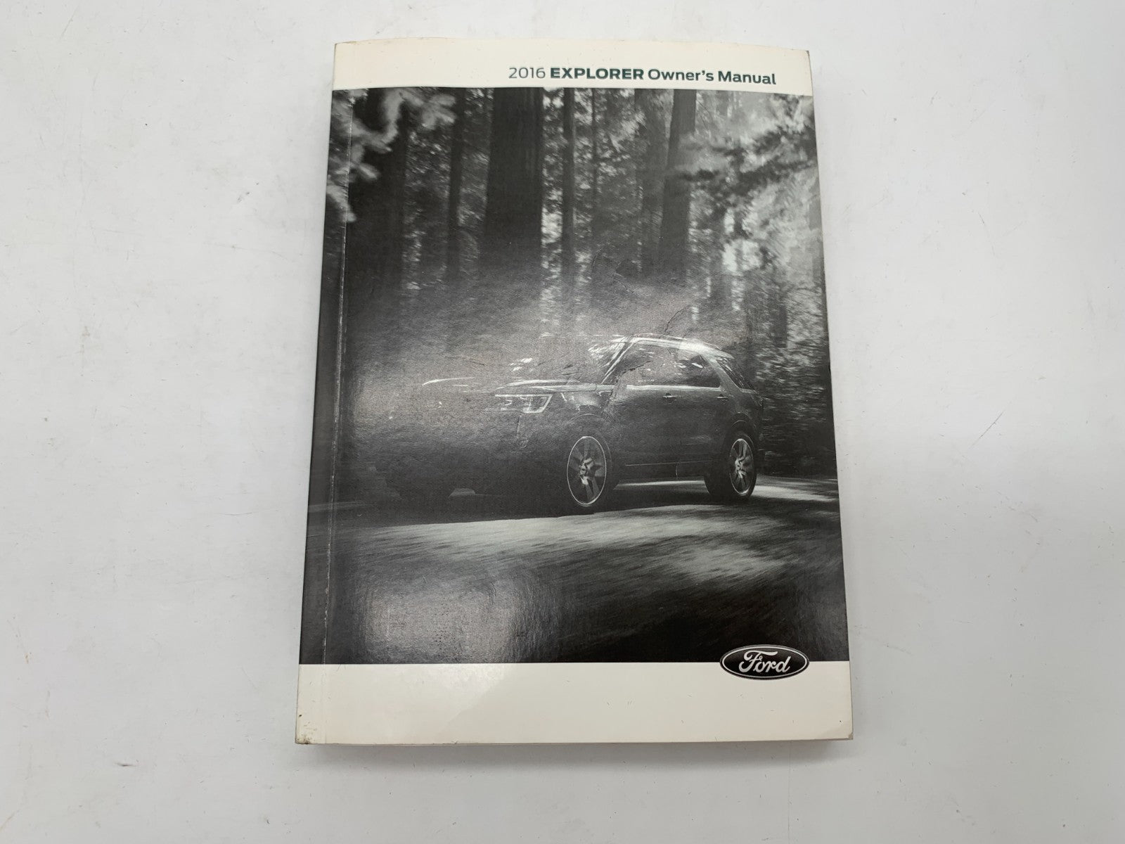 2016 Ford Explorer Owners Manual Set with Case OEM