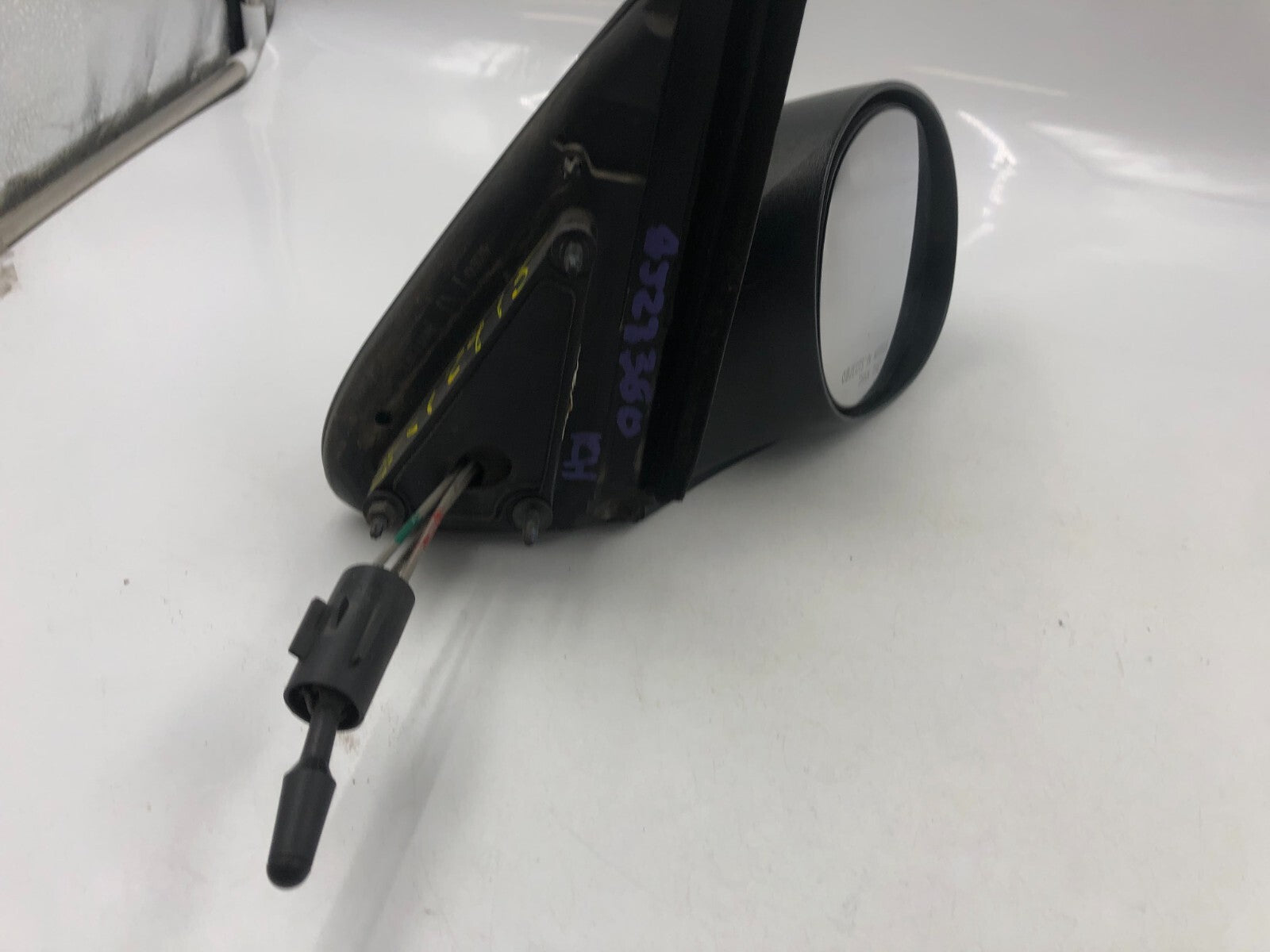 2004-2009 Chrysler PT Cruiser Passenger Side View Manual Door Mirror C02B65005