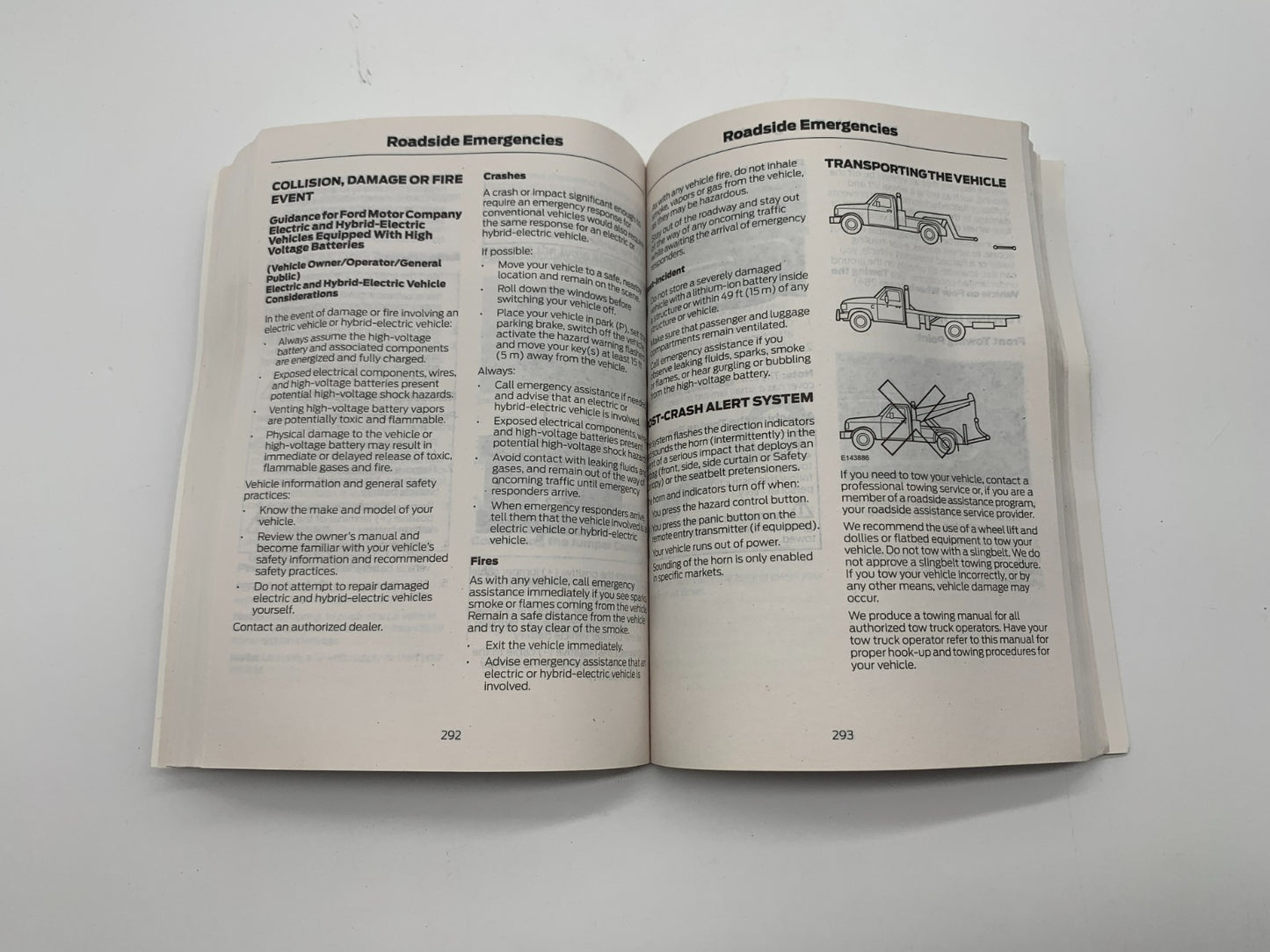 2020 Ford Explorer Owners Manual Set with Case OEM B03B56005