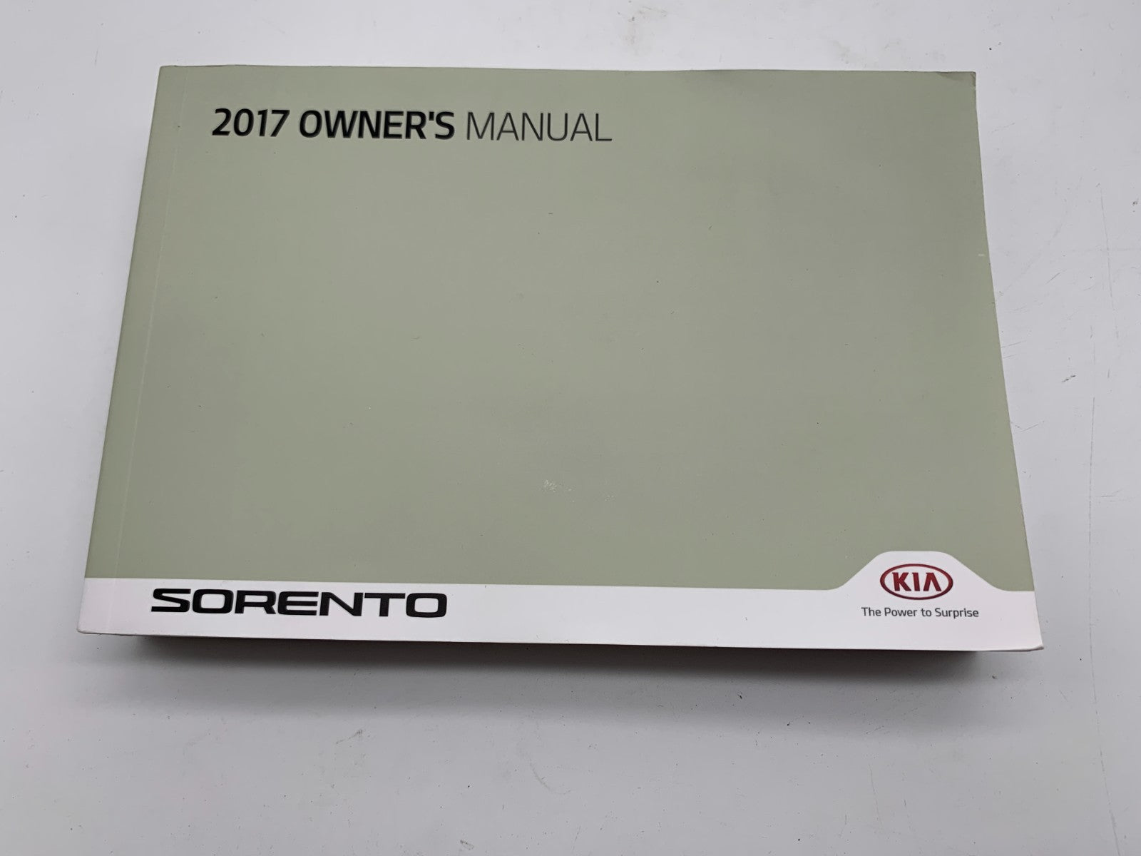 2017 Kia Sorento Owners Manual Set with Case OEM C01B47007