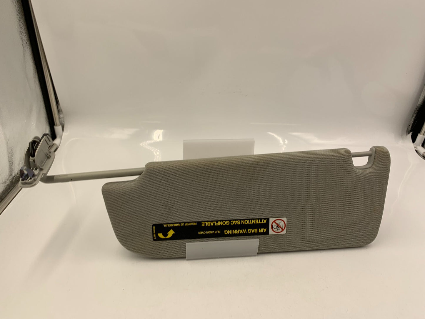 2013-2017 Audi A6 Passenger Sun Visor Gray Illuminated OEM D04B23044