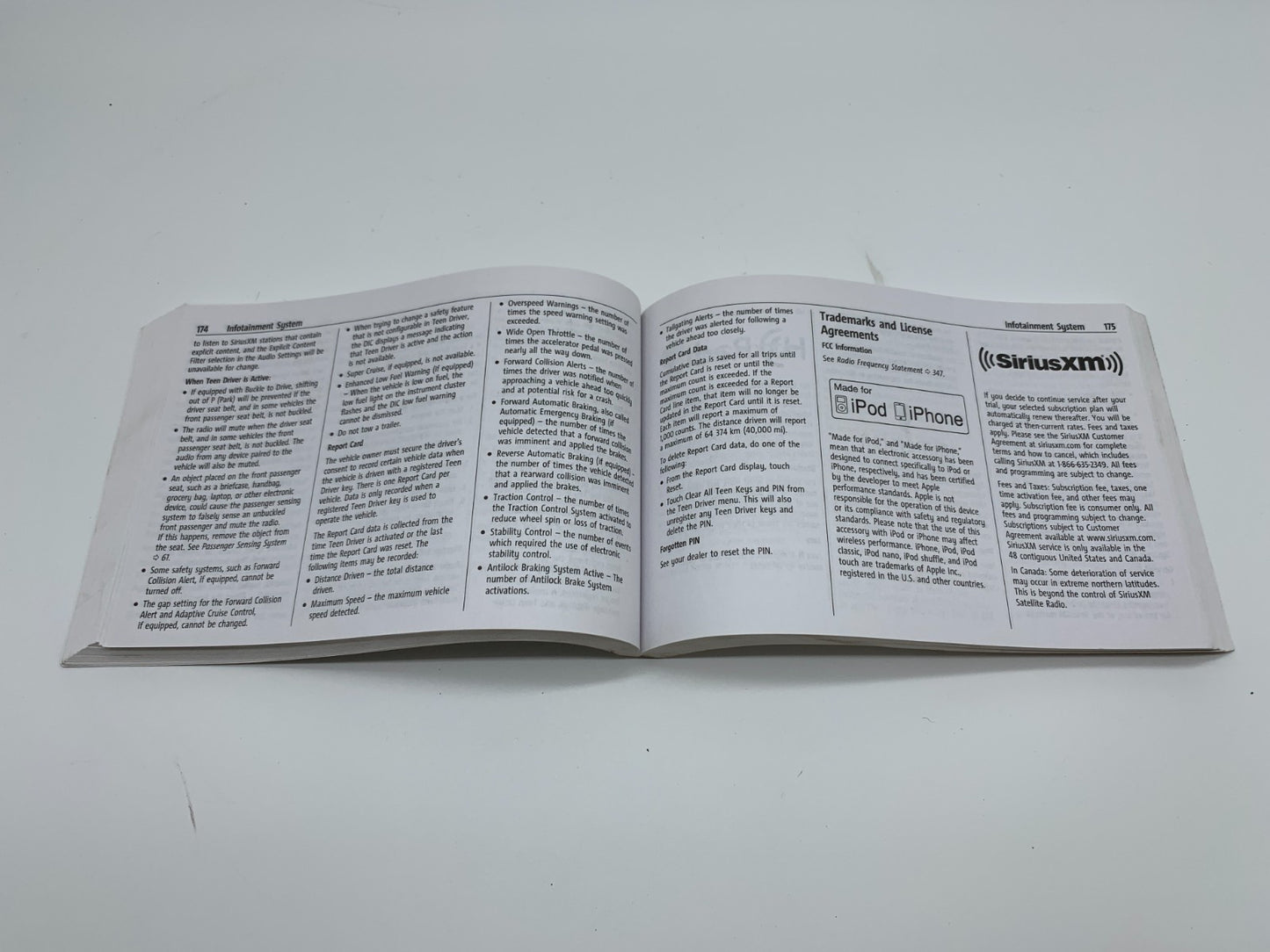 2021 Chevy Traverse Owners Manual OEM C03B54017