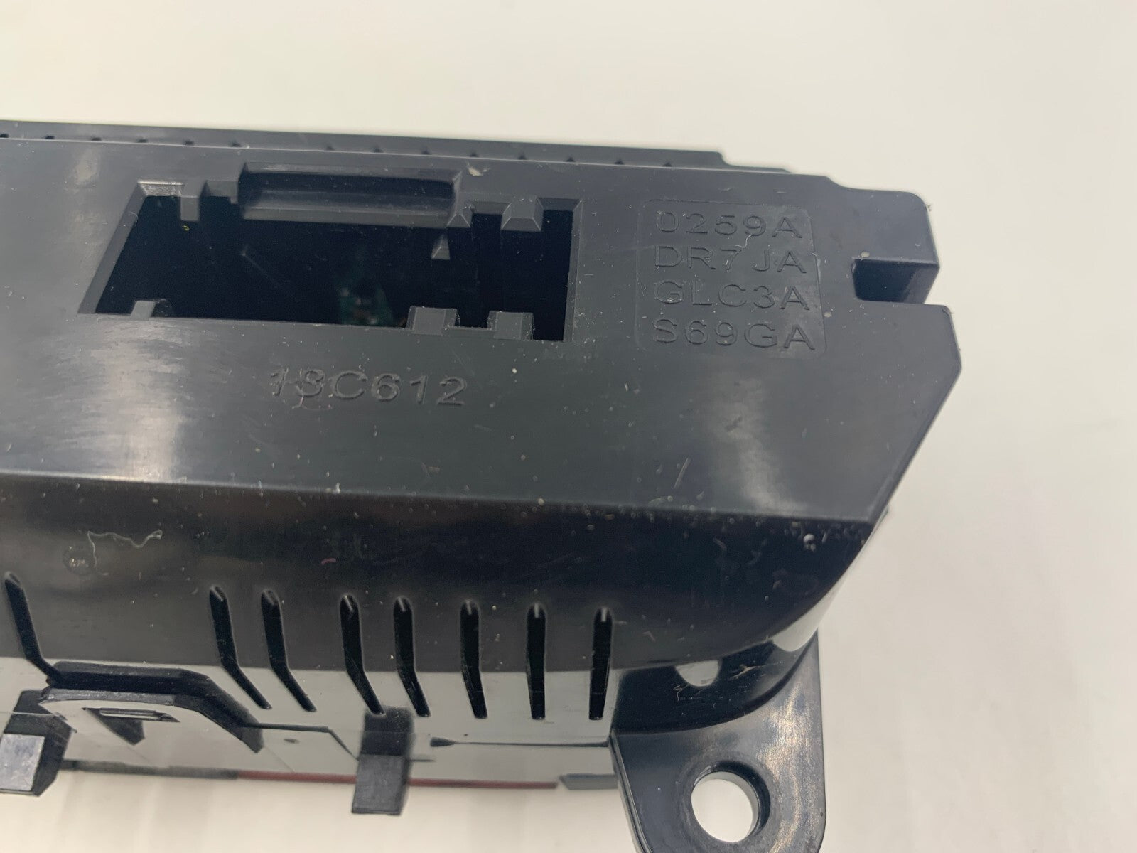 2018-2019 Ford Escape AC Heater Climate Control Unit OEM E03B04062