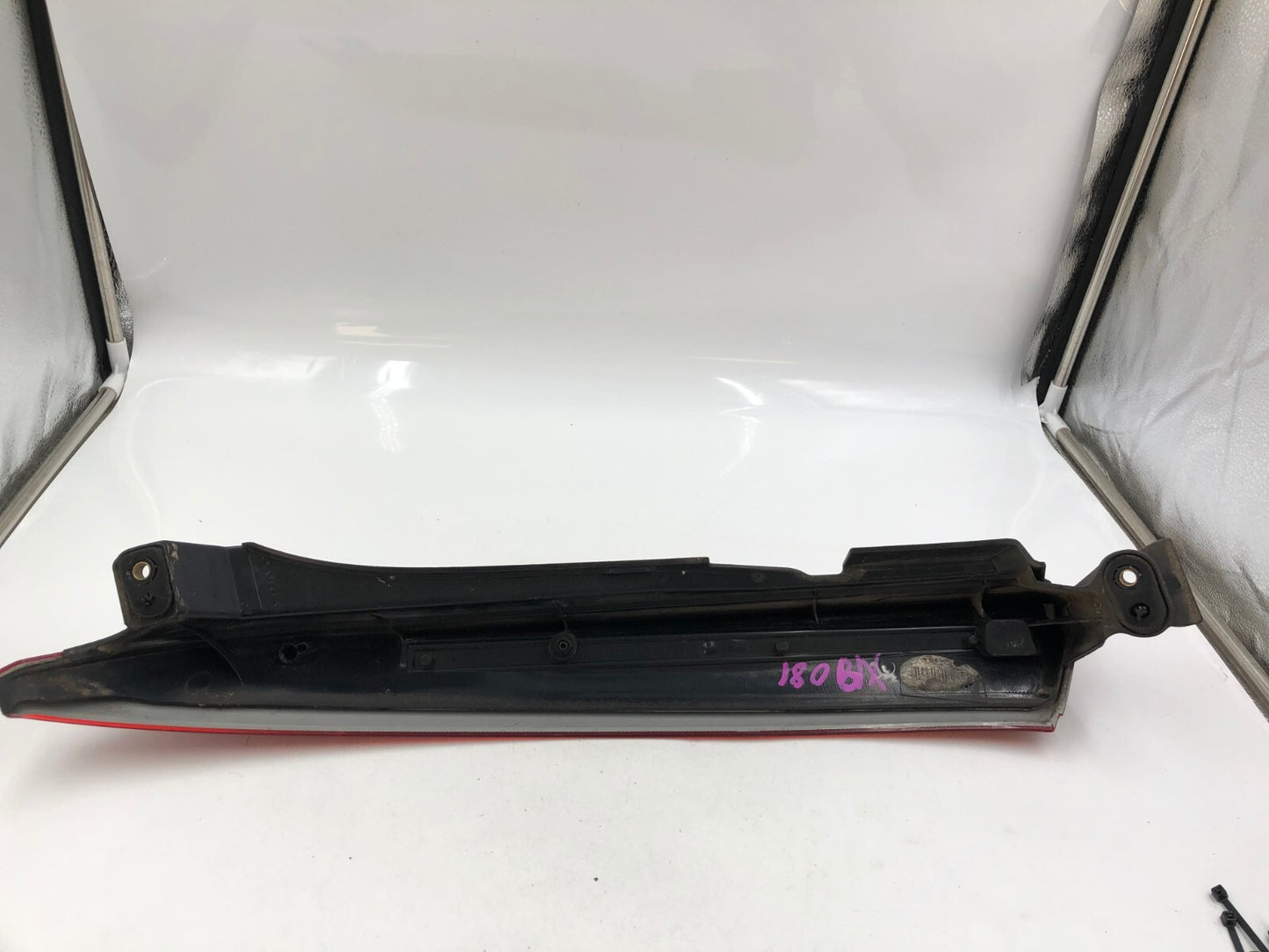 2003-2006 Volvo XC90 Passenger Upper Tail Light Taillight OEM D03B58001