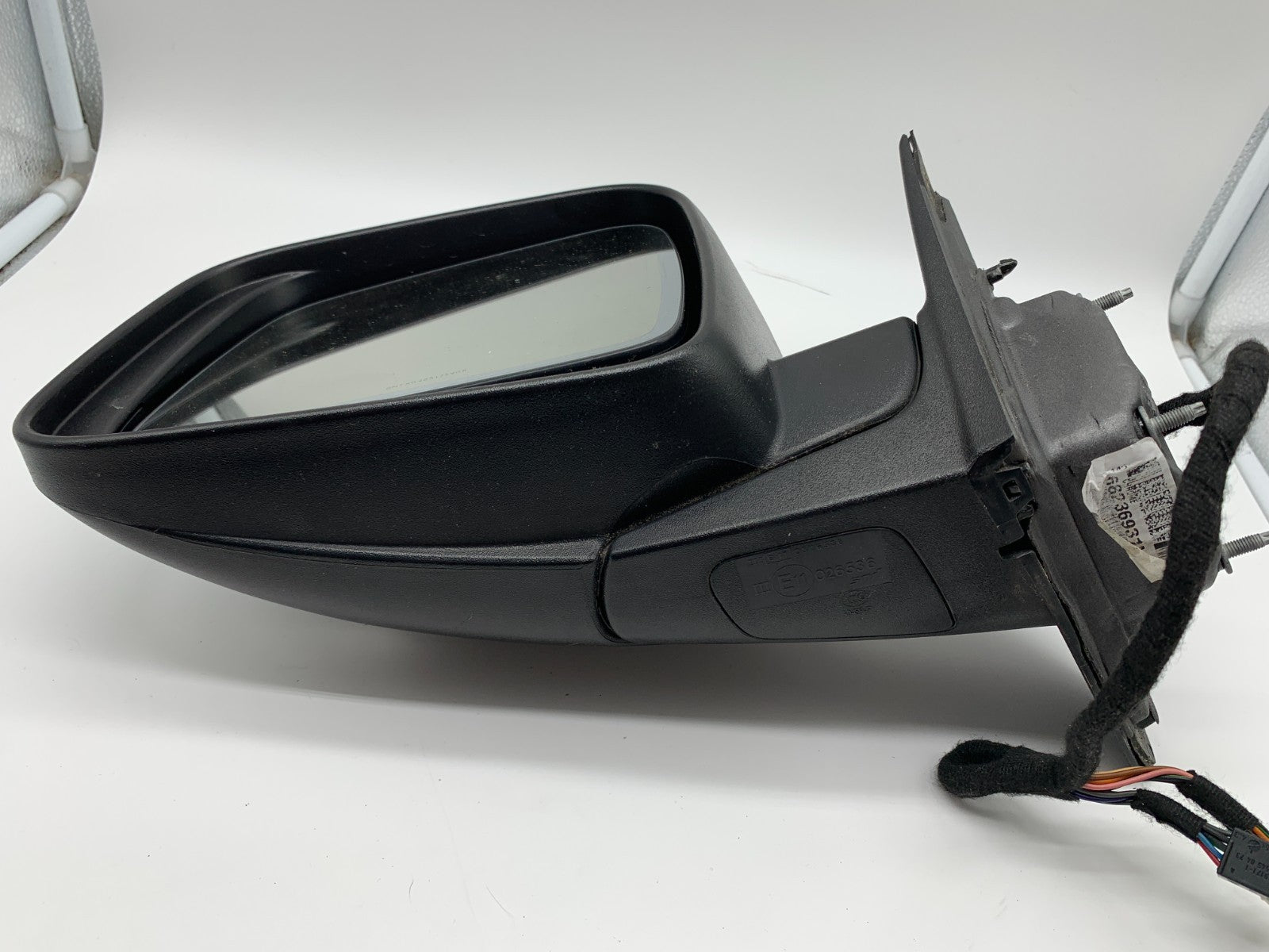 2011-2018 Jeep Grand Cherokee Driver Side Power Mirror Chrome BSA OEM C04B52005