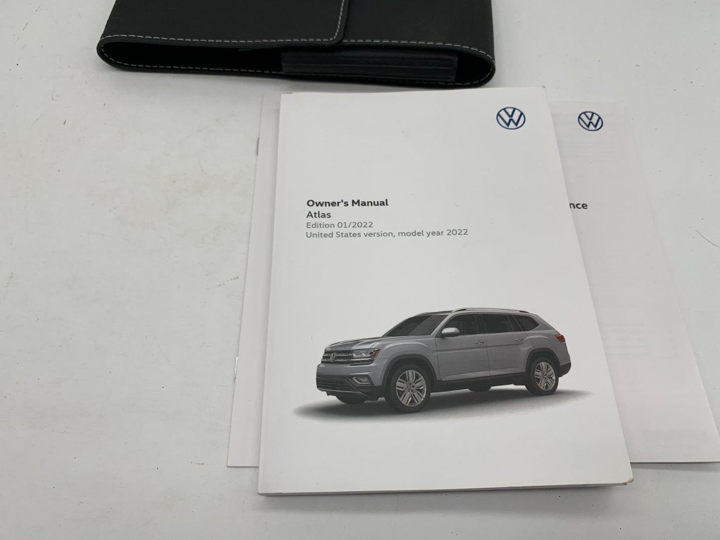 2022 Volkswagen Atlas Owners Manual Set with Case OEM C02B14054