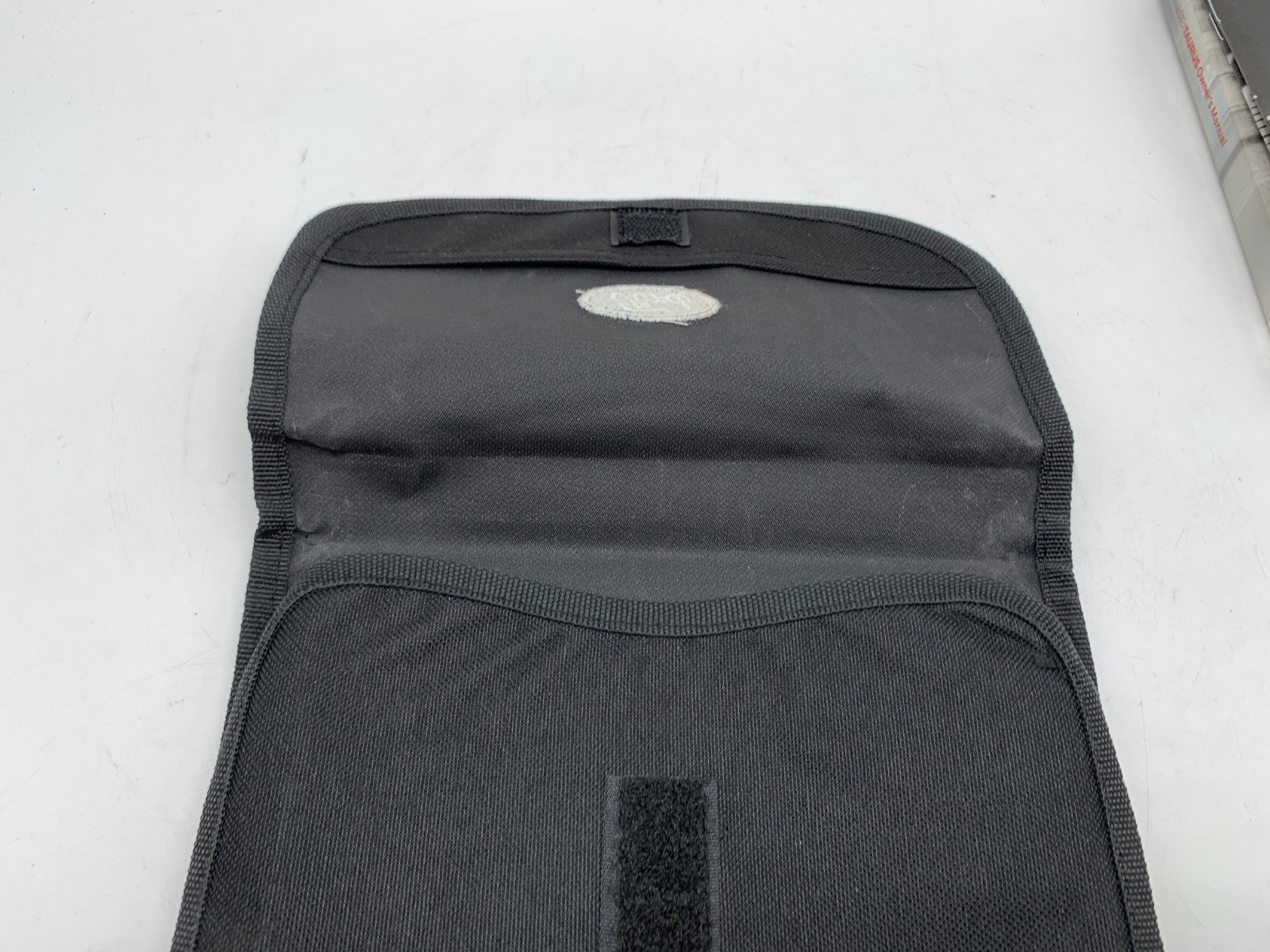 2013 Ford Taurus Owners Manual Set with Case OEM A01B50002