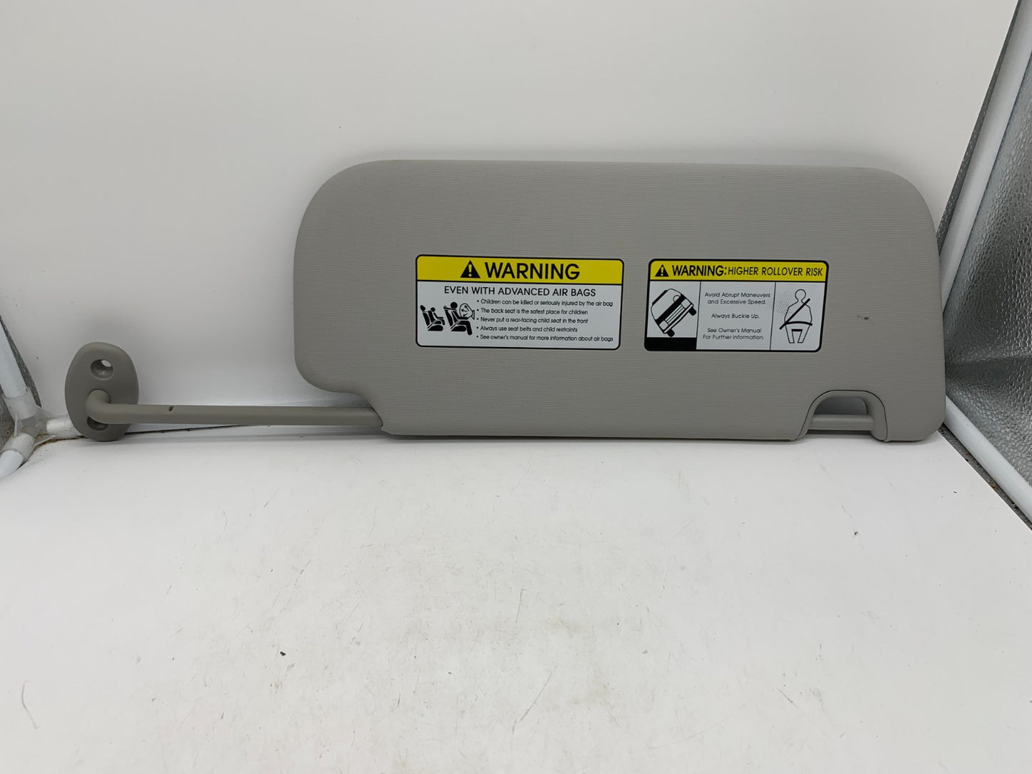 2014-2019 Kia Soul Driver Sun Visor Gray Illumination OEM C02B14057
