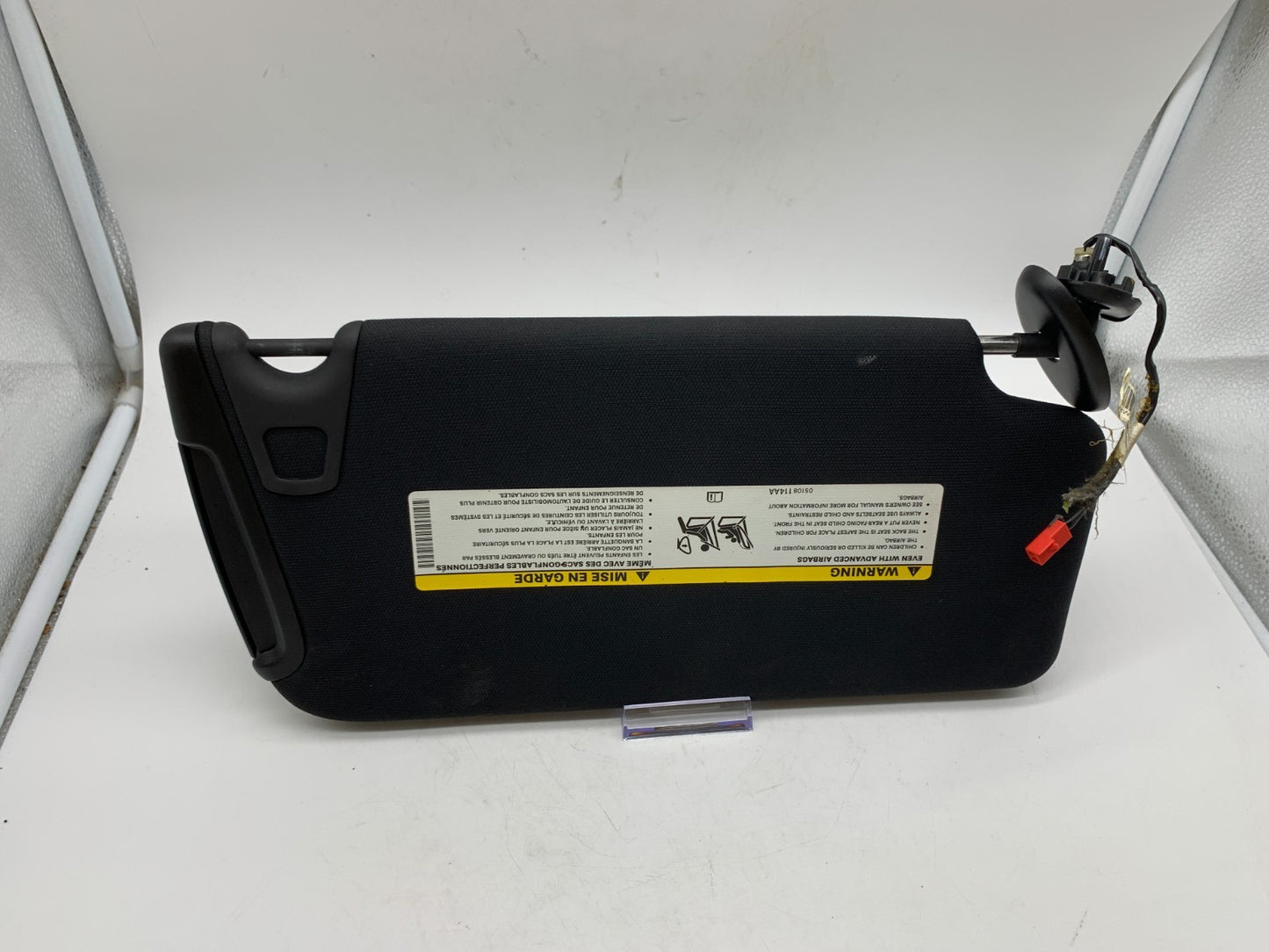 2013-2014 Chrysler 300 Driver Sun Visor Black Illuminated OEM B01B27003