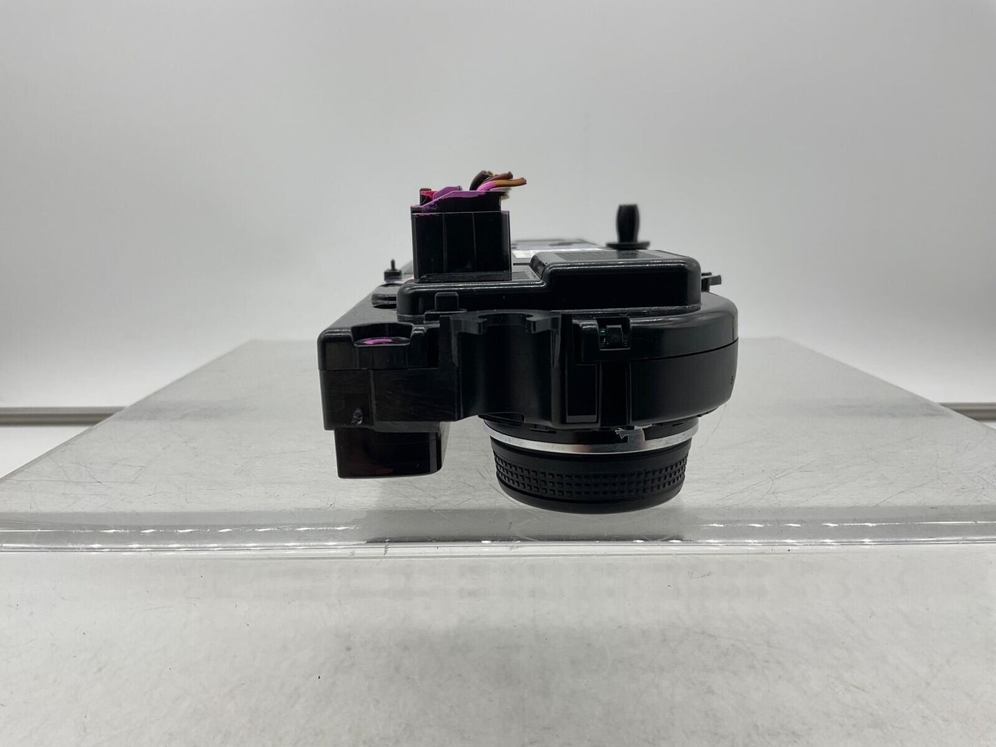 2017-2019 Volkswagen Golf AC Heater Climate Control Temperature Unit D01B28017