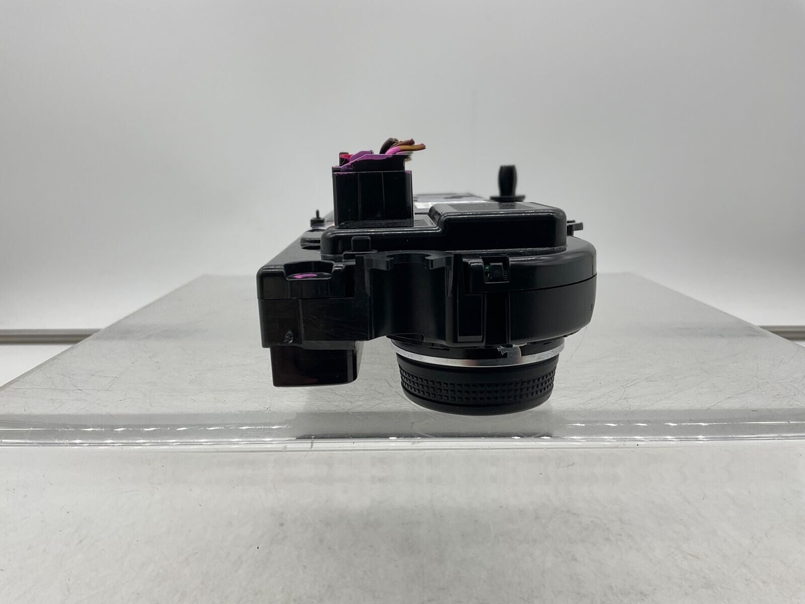 2017-2019 Volkswagen Golf AC Heater Climate Control Temperature Unit D01B28017