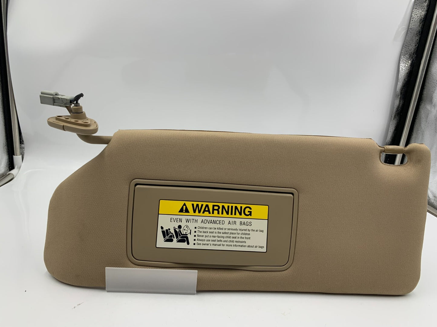 2006-2010 Honda Odyssey Driver Sun Visor Illuminated Brown OEM D03B36053