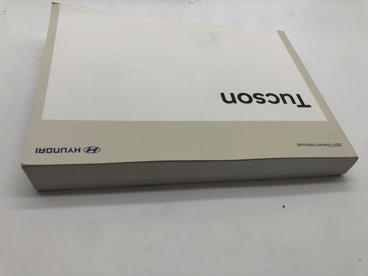 2017 Hyundai Tucson Owners Manual Set with Case OEM R01B20013