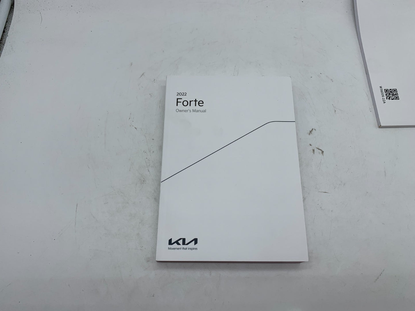2022 Kia Forte Owners Manual Set OEM B03B51010